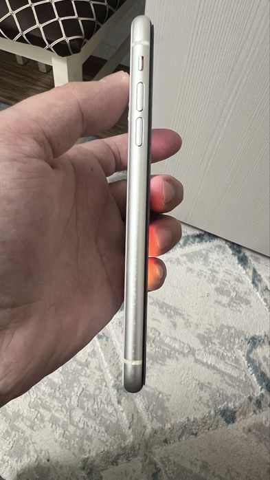 iPhone (айфон) 11