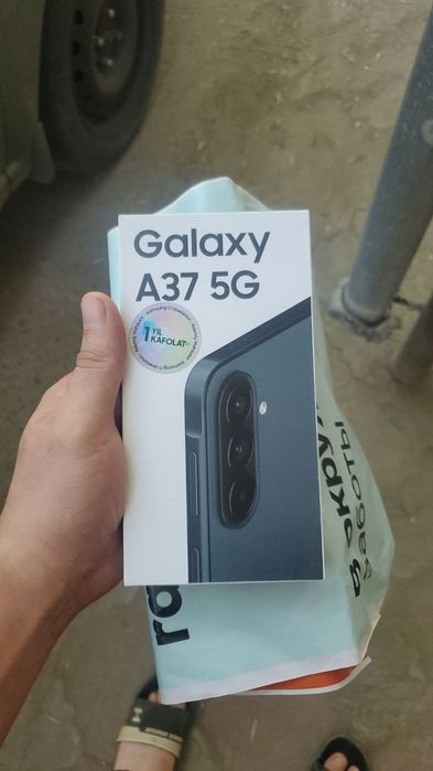 Galaxy A37 5G 8/256 новый