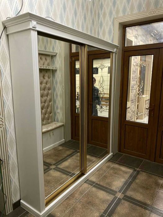 Buyurtma bo‘yicha mebel: dahliz, mehmonxona, yotoqxona, oshxona