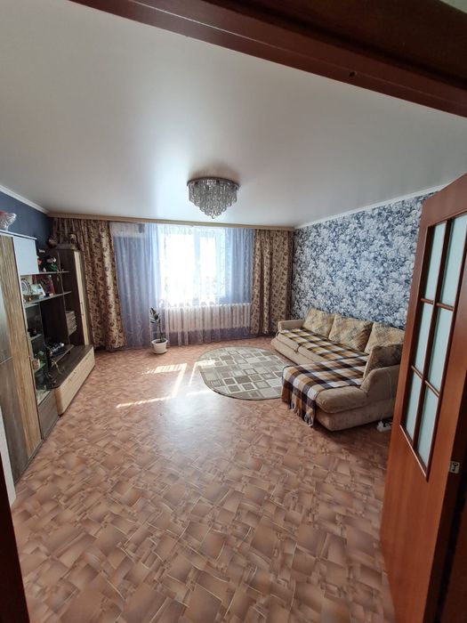 Продам 2-х ком. В 10 мкр. 28 дом