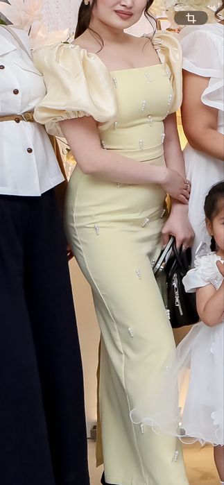 Продам платья за 13 000 ,5000