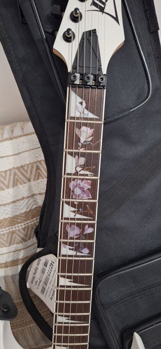 Chitară electrică Ibanez set complet (chitară+husă+amp+cablu+strap)