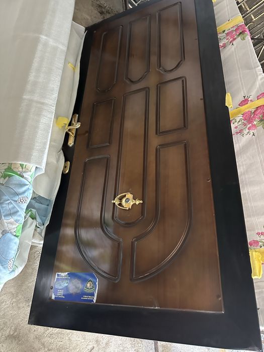 Железная  входная дверь б/у