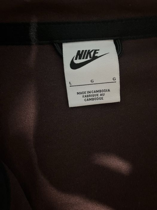 Nike Tech purtat o singura data