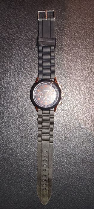 Спортивные часики, водонепроницаемые