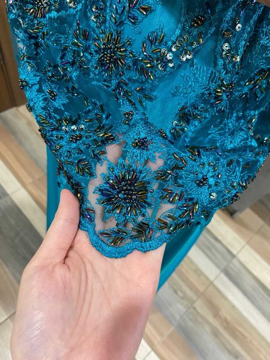 Продам плате на свадьбу