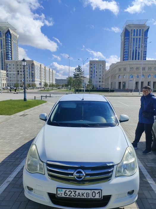 Продам автомобиль Nissan Almera 2015 года коробка автомат.Проб 140000.