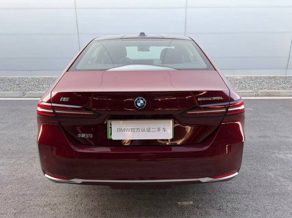 BMW i5 35L dop 2025 йил