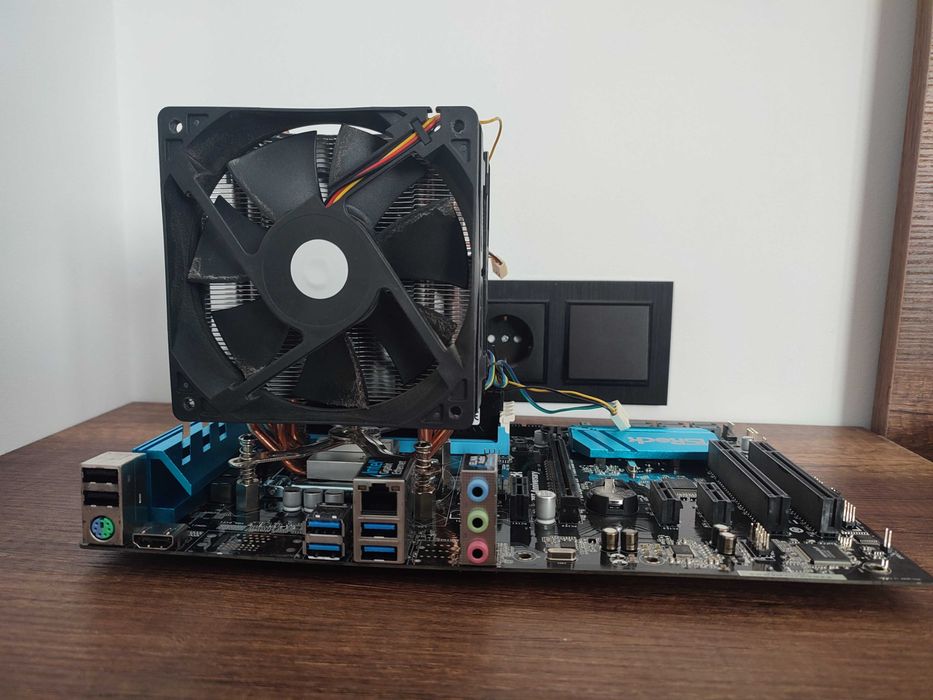 Комплект дънна платка Z97, i5 4690k, 16gb RAM и охлаждане coolermaster