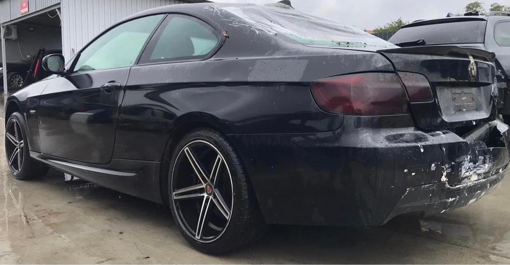 Dezmembrez BMW 320d M-Pack E92,2010 ,M PACK,Xenon,Recaro rosu Eleron