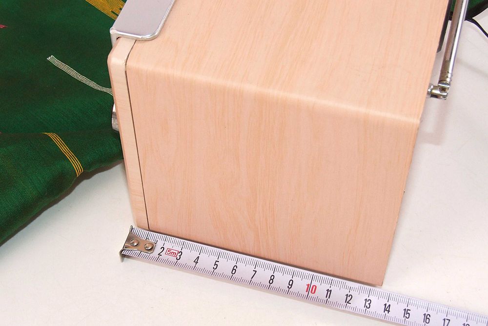 Radio AudioSONIC, FM/AM, antena telescopica, furnir, sunet impecabil