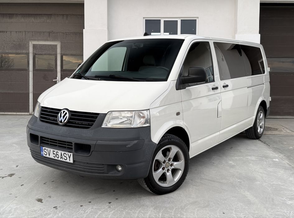 VOLKSWAGEN Caravelle