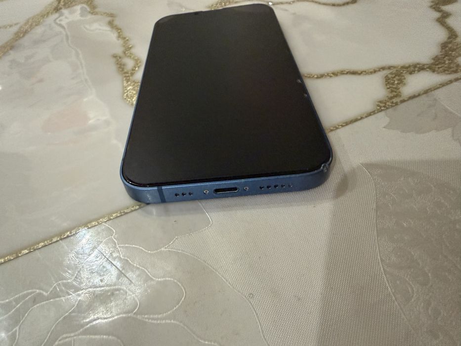 Iphone 13  128г  акб79%
