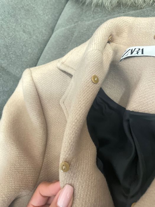 Zara бежово дамско палто