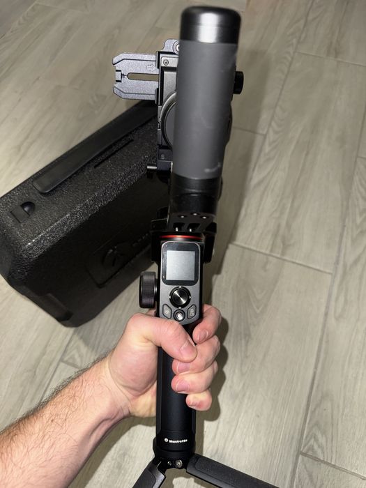 Manfrotto MVG220 stabilizator gimbal in 3 axe capacitate 2.2kg
