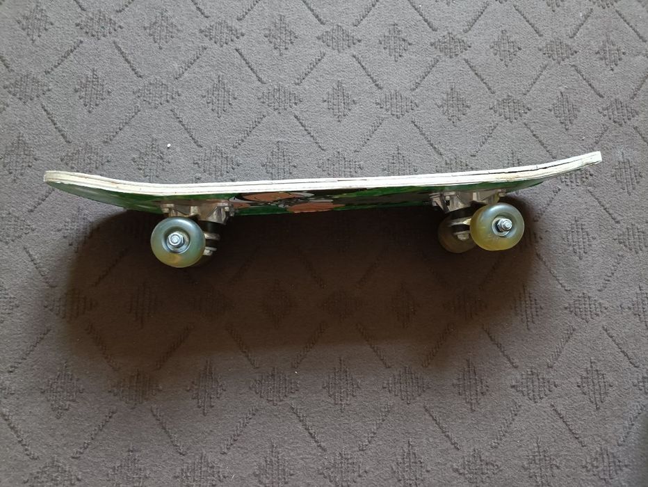Продается скейтборд.