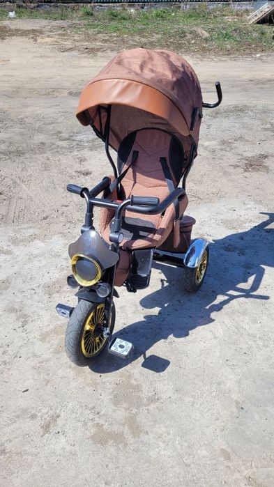 Продам велосипед трех колесный