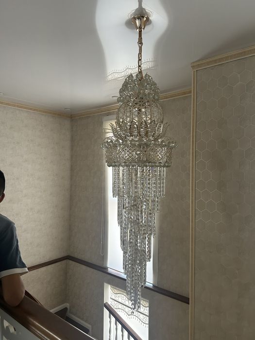 Люстра 1,8 м Над лестницей