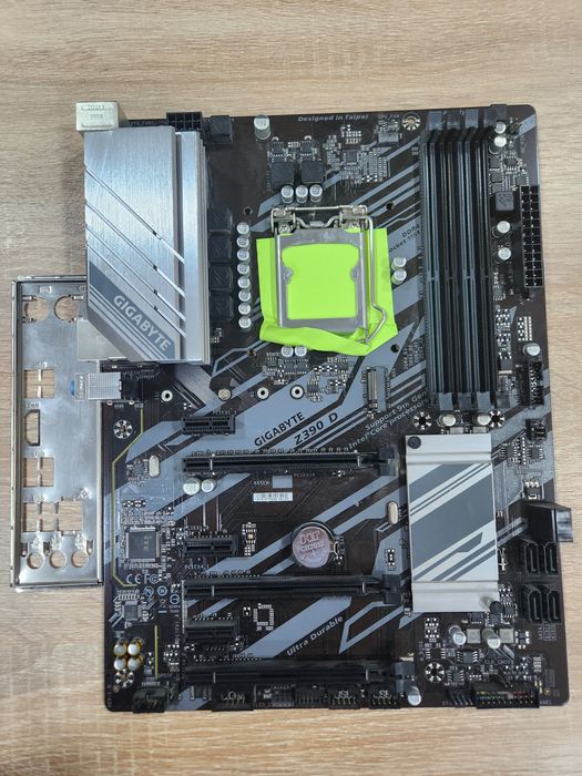 Процессор Intel Core i7-9700 MB GIGABYTE Z390 D