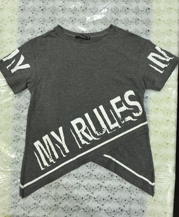 Футболка на девочку 9-12 лет