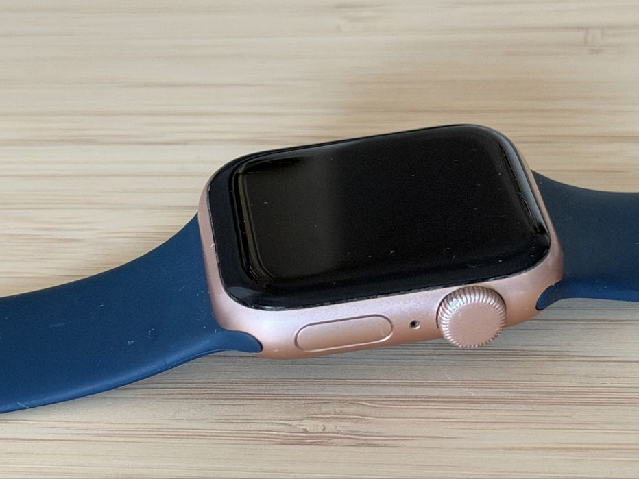 Apple Watch SE, 1st Gen