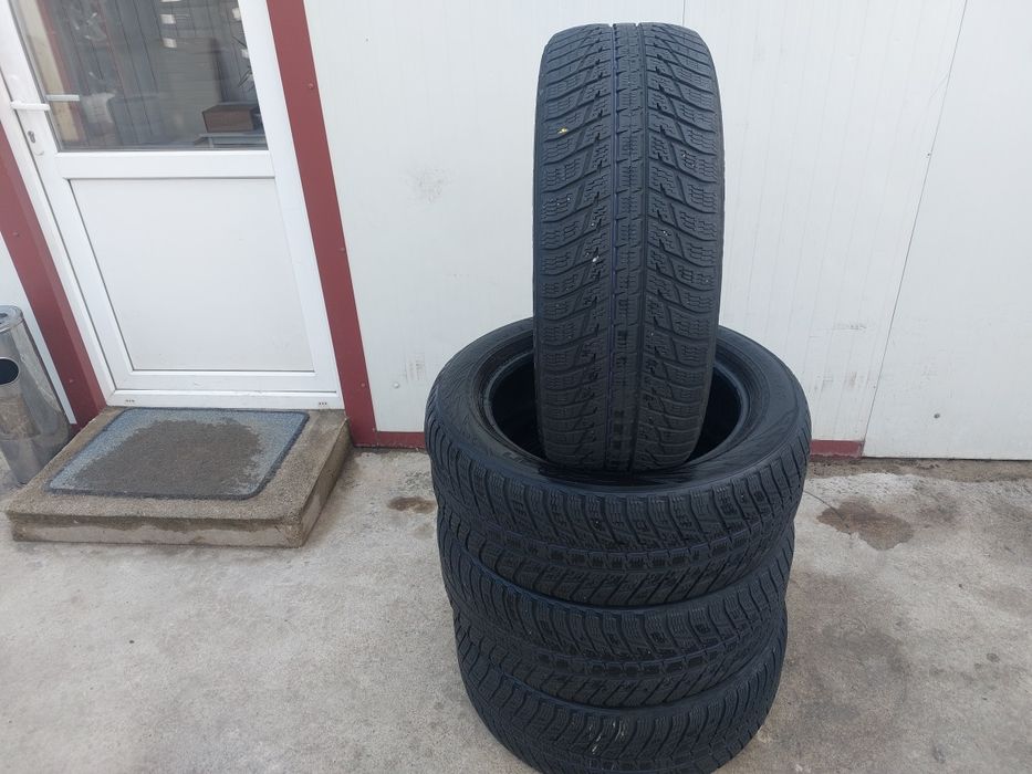 150 lei bucata! Set anvelope M+S/IARNA 255 55 r20 Nokian