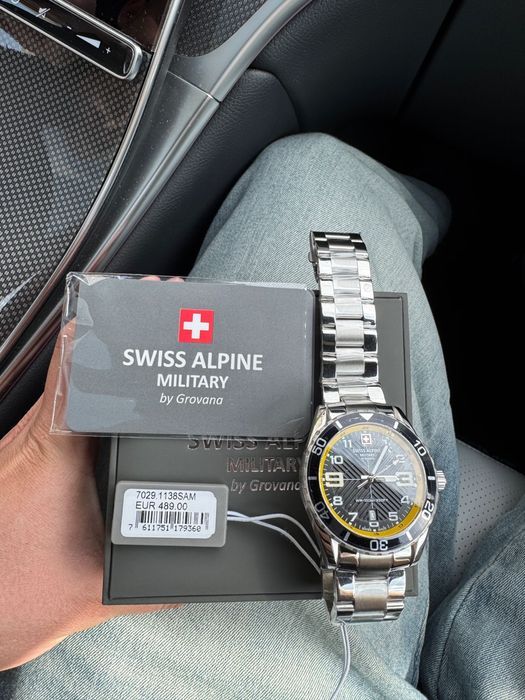 Ceas Swiss Alpine Military Raptor 7029.1138