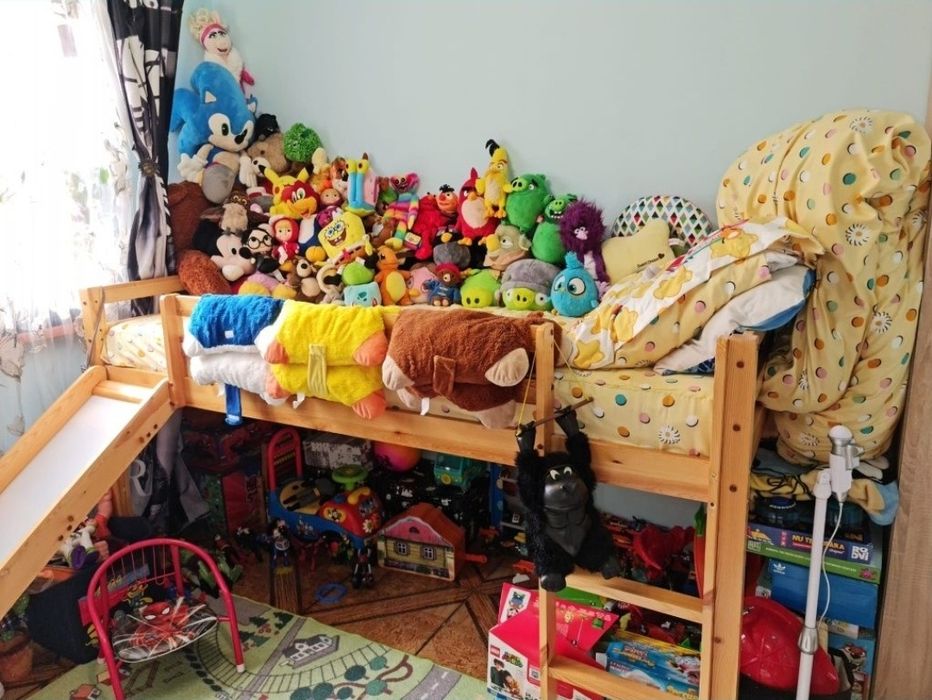 Pat etajat pentru copii cu topogan