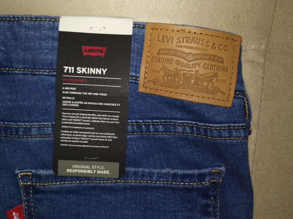 Дамски дънки Levi's и Diesel