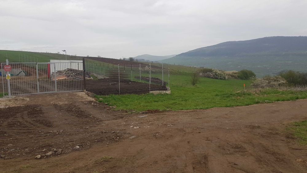 Vand 3750mp teren  cu PUZ,intravilan