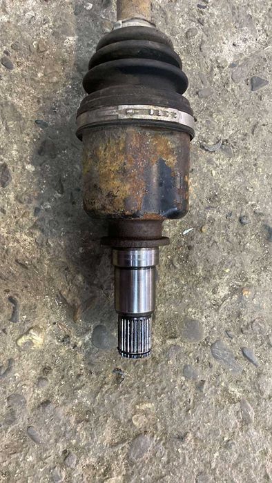 Задна лява полуоска, Сузуки Гранд Витара 2,4 бензин, след 2005 г.