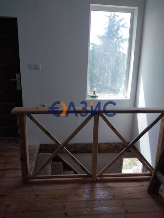 2-етажна къща 170 кв. м. с двор 865 кв. м. В С. Извор, обл. Бургас,