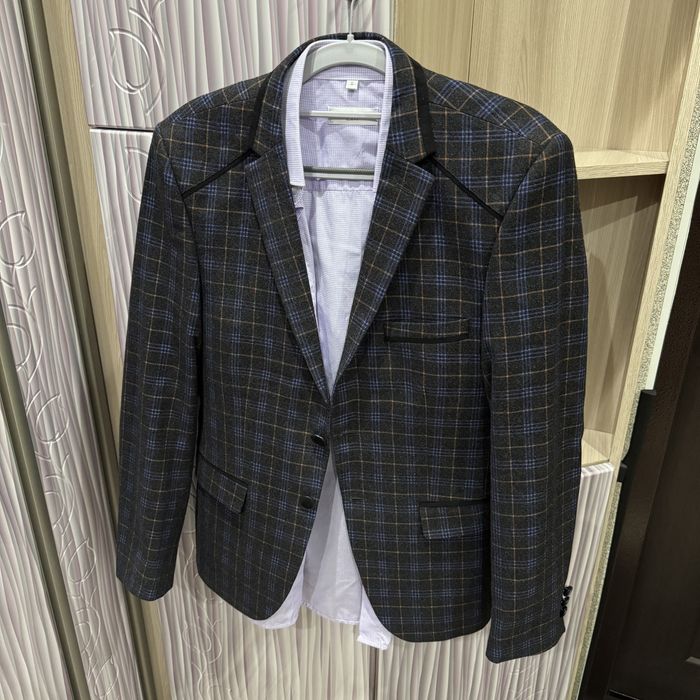 Пиджак с рубашкой