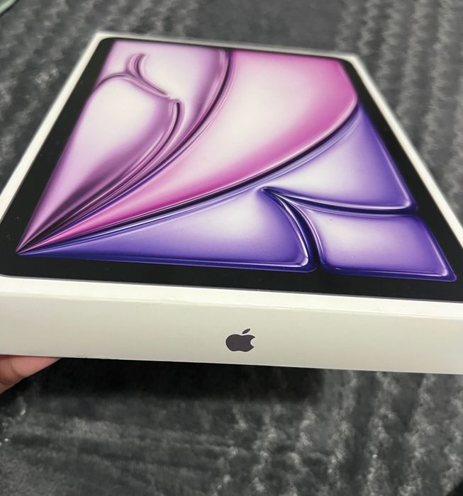 iPad Air 11 - inch (M3) 256GB PURPLE