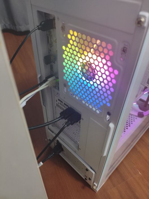 Игровой компьютер для работы и игр