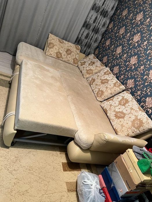 Продам диван в хорошем состоянии