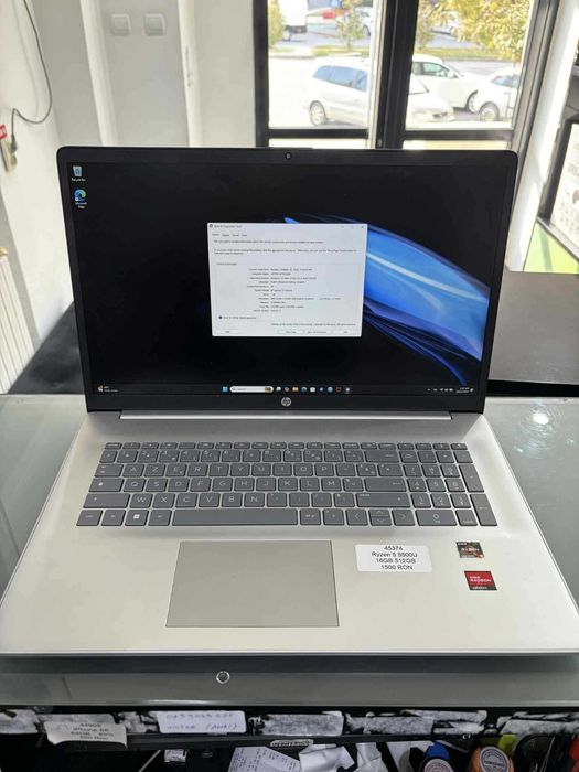 Laptop HP 17-cp0xxx AMD Ryzen 5 500U 16GB 512SSD