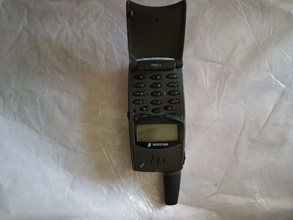 Telefoane vechi de colecție.
