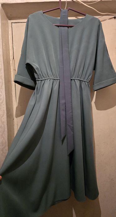 Платья вечерние новые рр 48-50