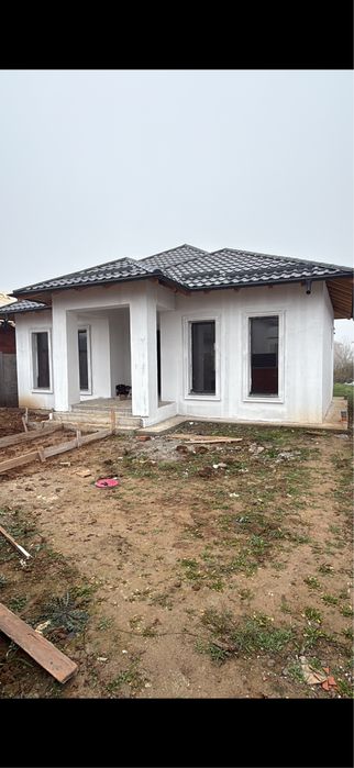 Casa pe parter zona Damila