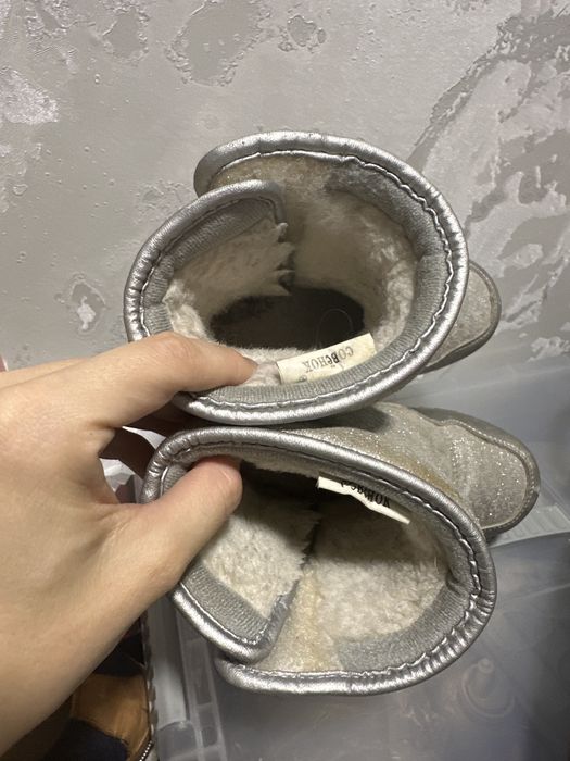 Ботинки на девочку