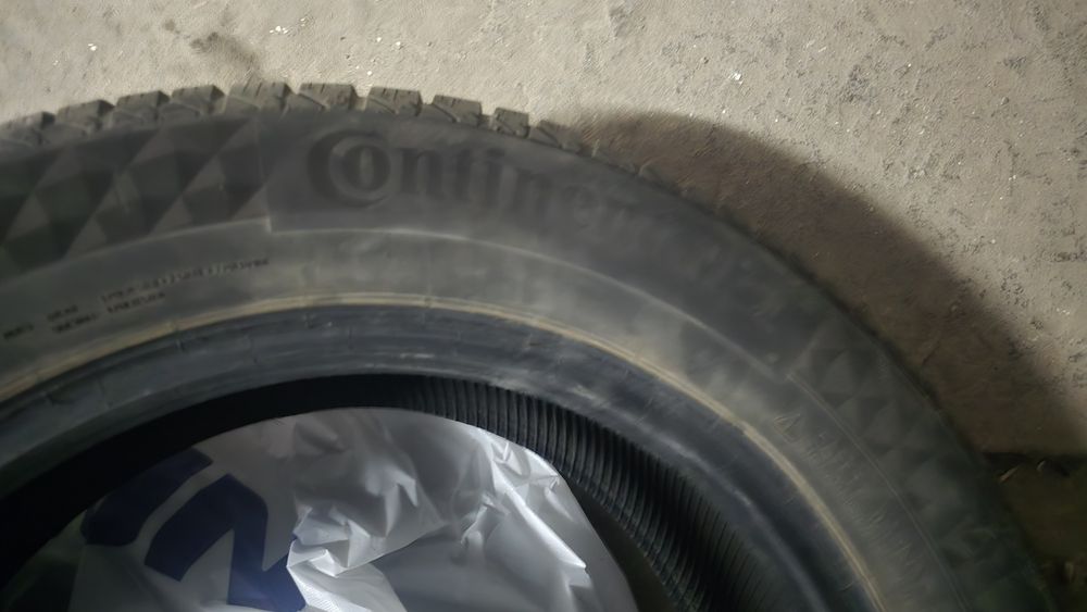 Continental contact viking 7 . R15