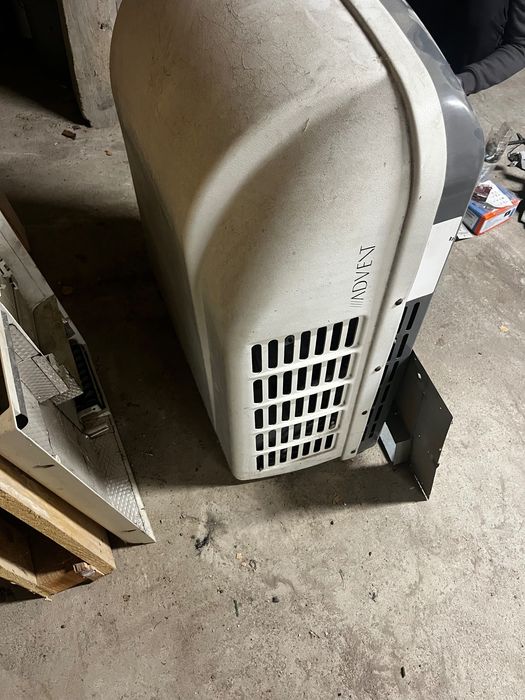 Климатик за каравани Advent