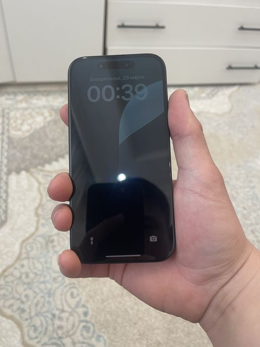 Продам Iphone 15 128gb
