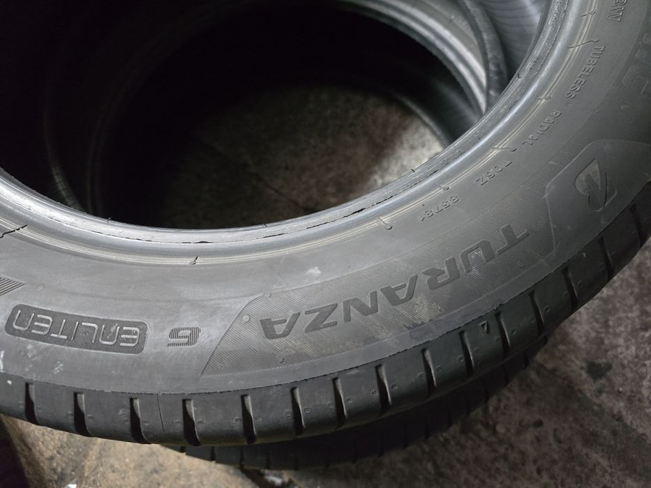 Bridgestone 215/55 R17 98W vară
