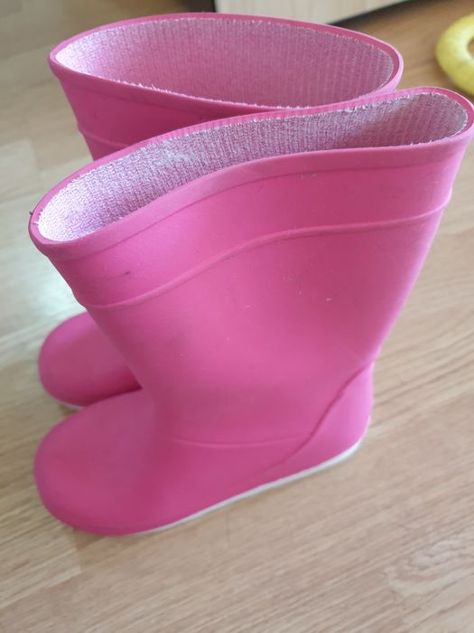 Гумени и зимни боти