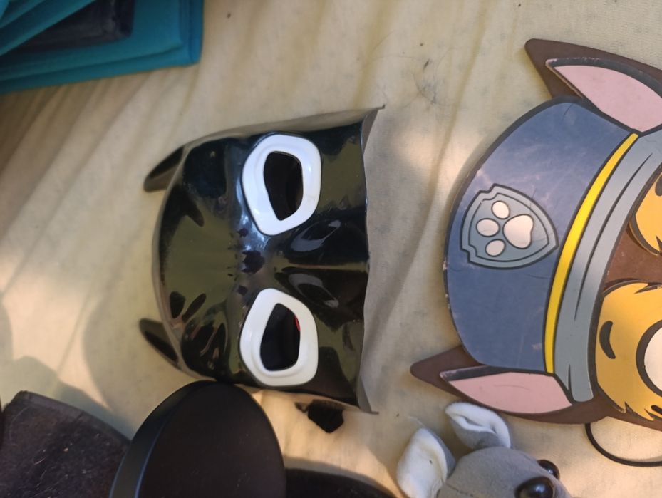 Играчки и костюми за деца