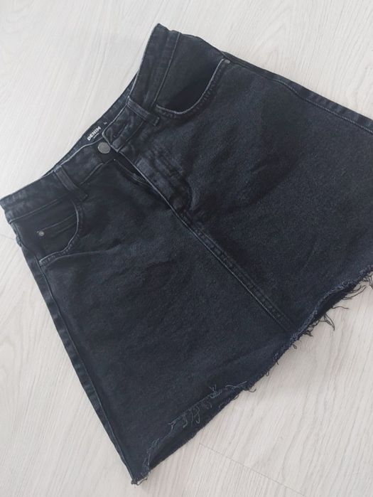 Fustă blugi marimea  36