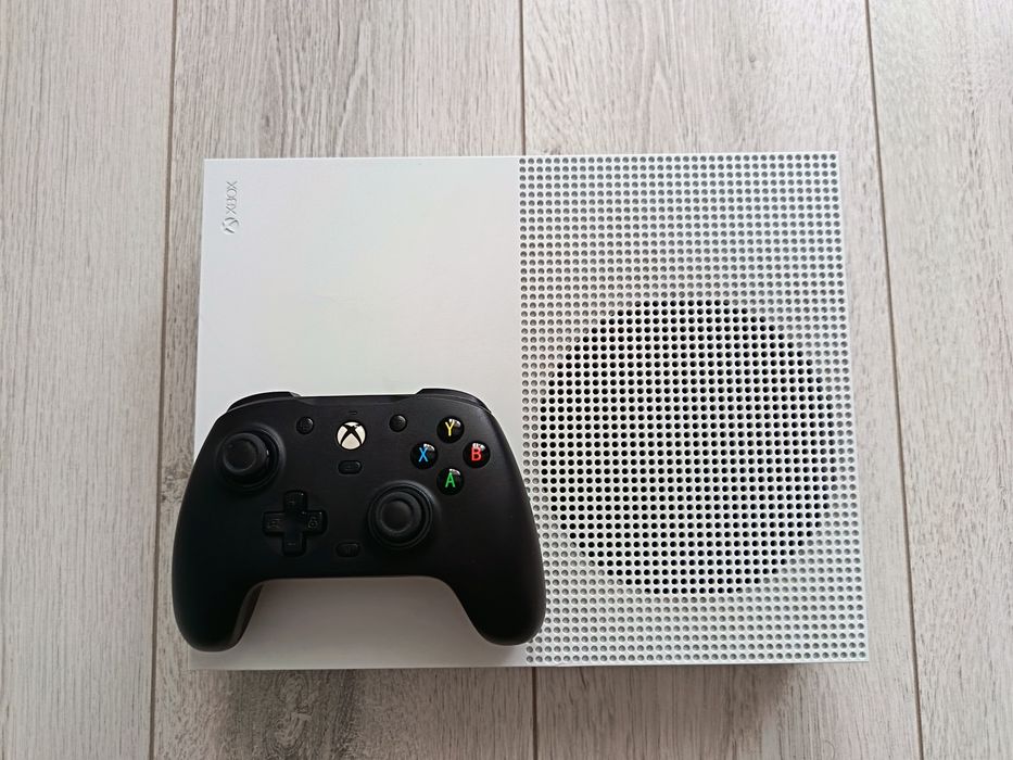 Продам! Xbox One S