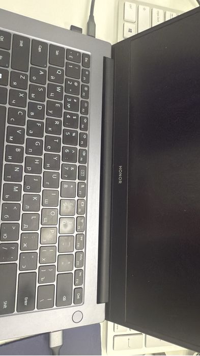 Продам ноутбук Honor